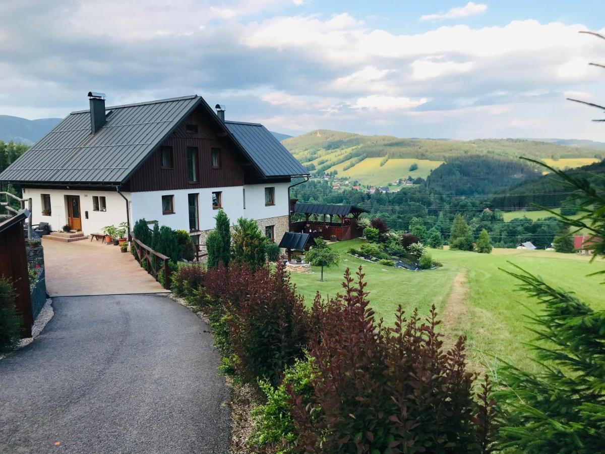 Na Planyrce Hotell Paseky nad Jizerou Exteriör bild