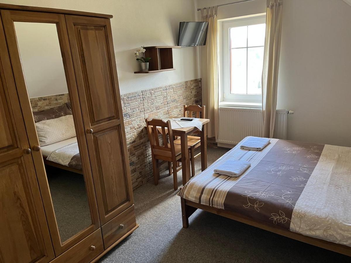 Na Planyrce Hotell Paseky nad Jizerou Exteriör bild